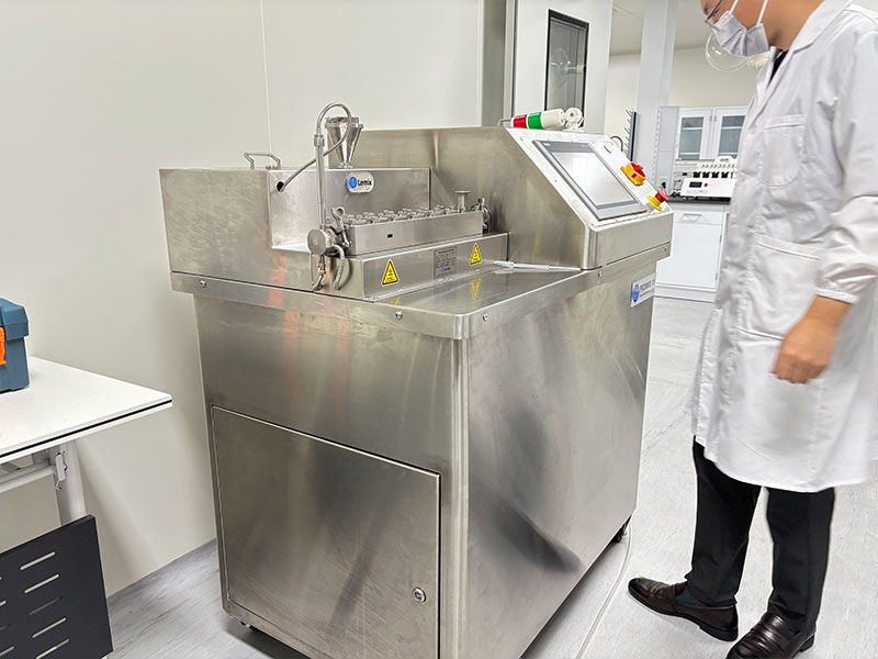 PROMIX-11 Flooring Stand Type Lab Scale Twin Screw Extruder