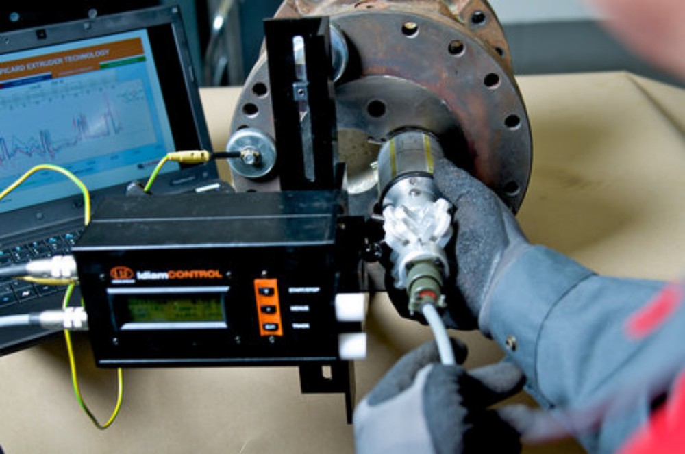 How Do Feeding, Venting, and Pelletizing Systems Work Together in a Compounding Line?