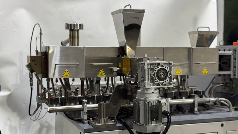 How Are Recycled Plastics Compounded and Pelletized with Twin Screw Extrusion?